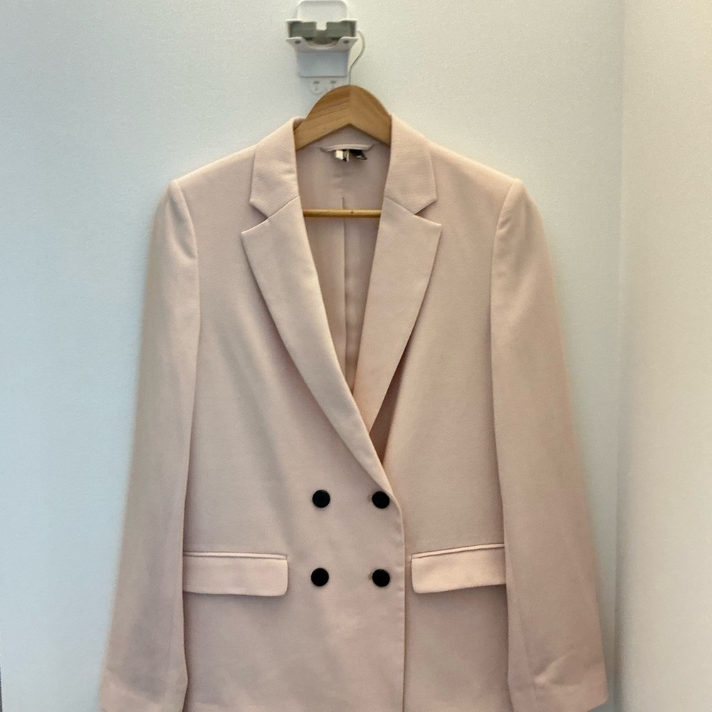 Elegant Cream Double-Breasted Women's Blazer